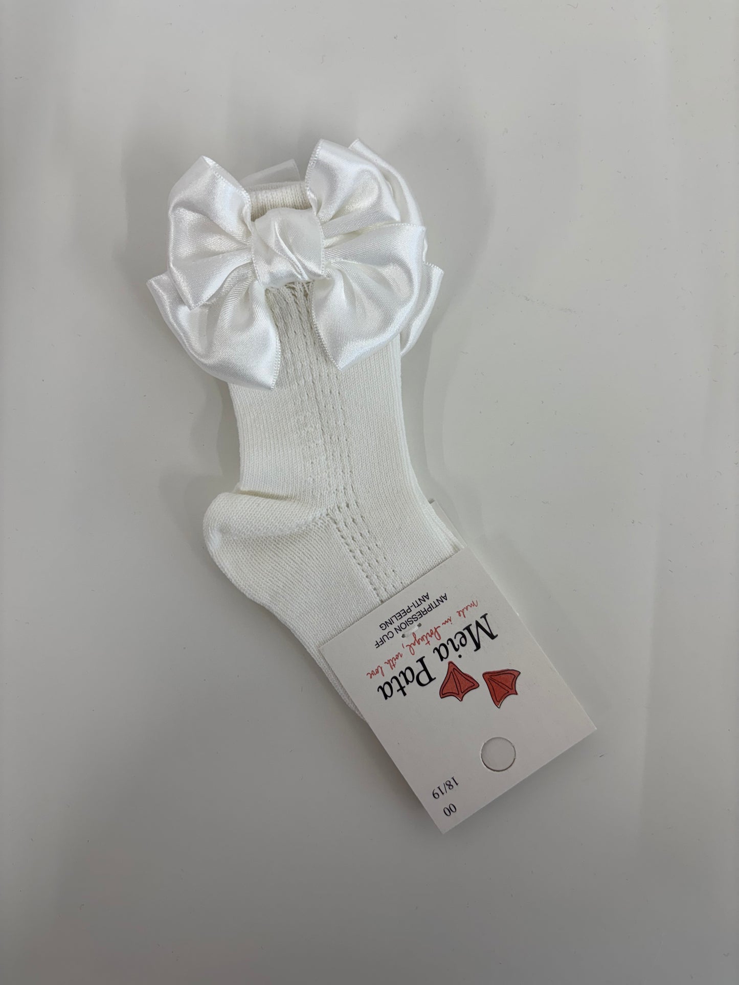 Meia Pata Ivory Pelerine Satin Bow Socks