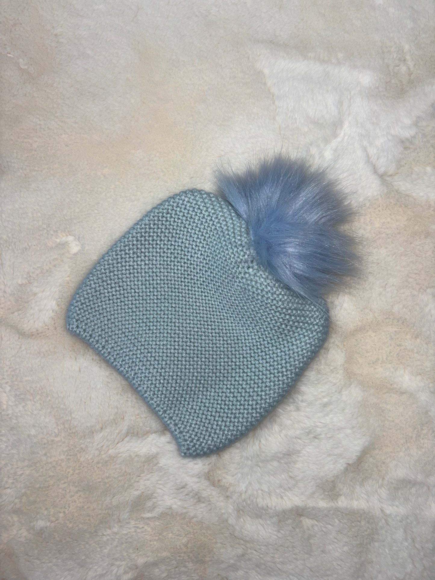 Meia Pata Blue Faux Fur Pom Pom Hat