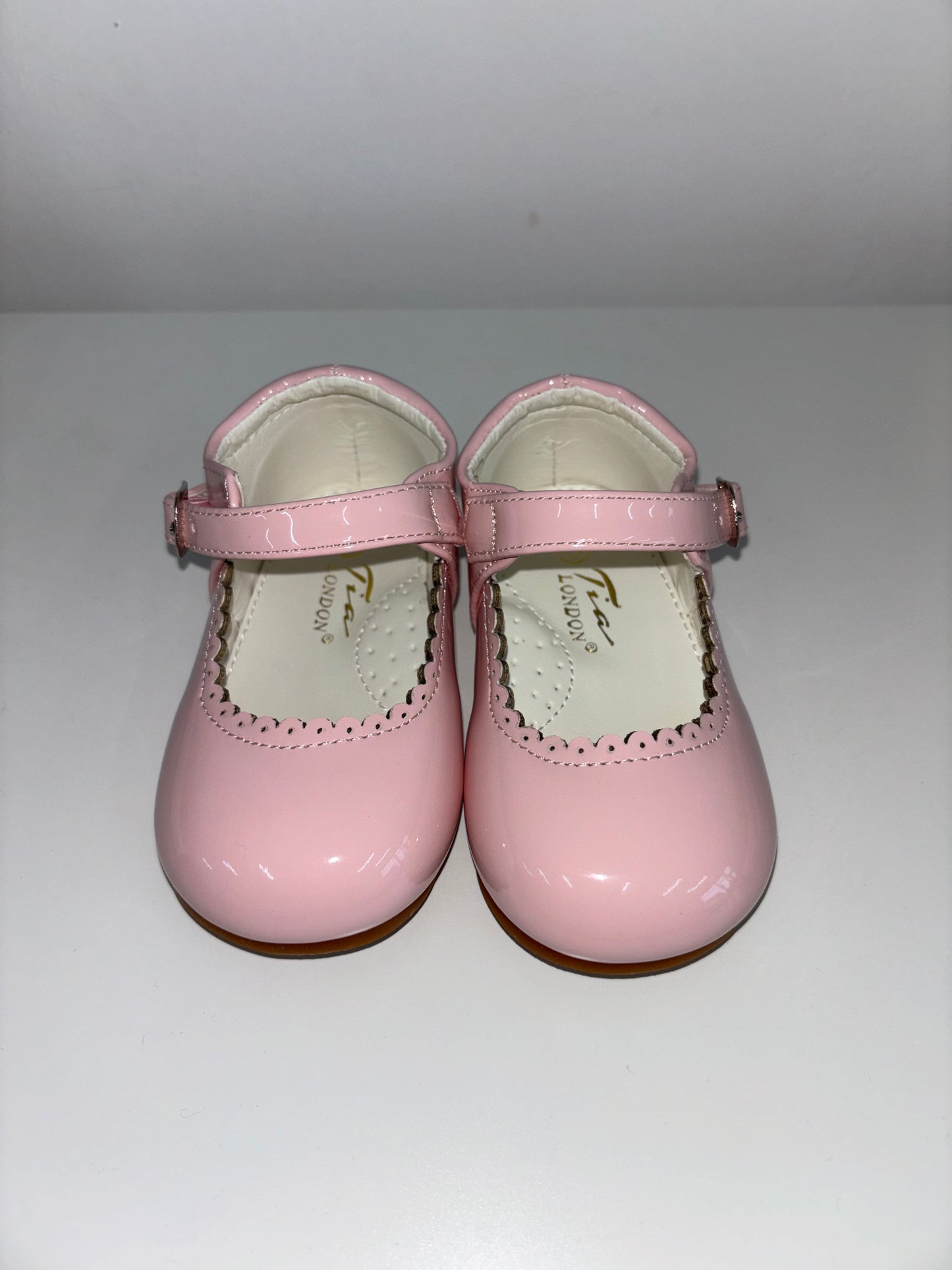 Pink Scallop Patent Shoes