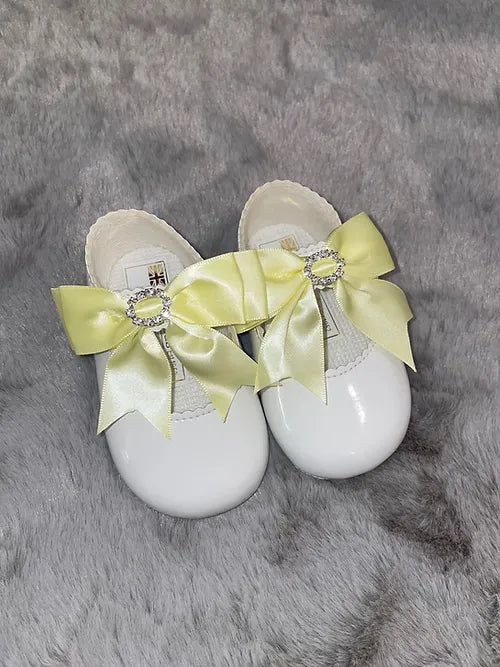 White Patent Lemon Bow Soft Sole Baypod Shoes